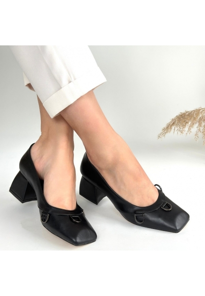 Cande Siyah Cilt Topuklu Ayakkabı