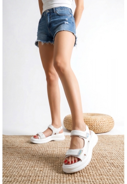 Ginya Beyaz Cilt Cırt Cırtlı Sandalet