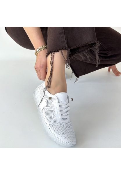Omma Beyaz Deri Lazerli Bağcıklı Spor Ayakkabı