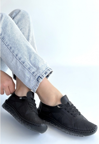 Omma Siyah Deri Lazerli Bağcıklı Spor Ayakkabı