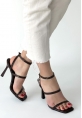 Umira Kahverengi Rugan Topuklu Bilekten Kemerli Ayakkabı