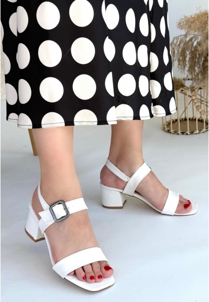 Year Beyaz Cilt Topuklu Ayakkabı